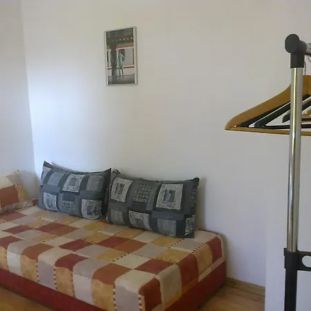 In Quiet Center - 10min Arena Appartement Riga